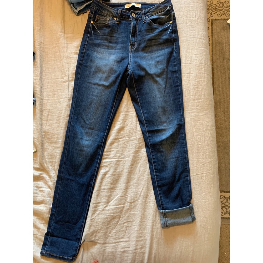 Dark wash Jeans